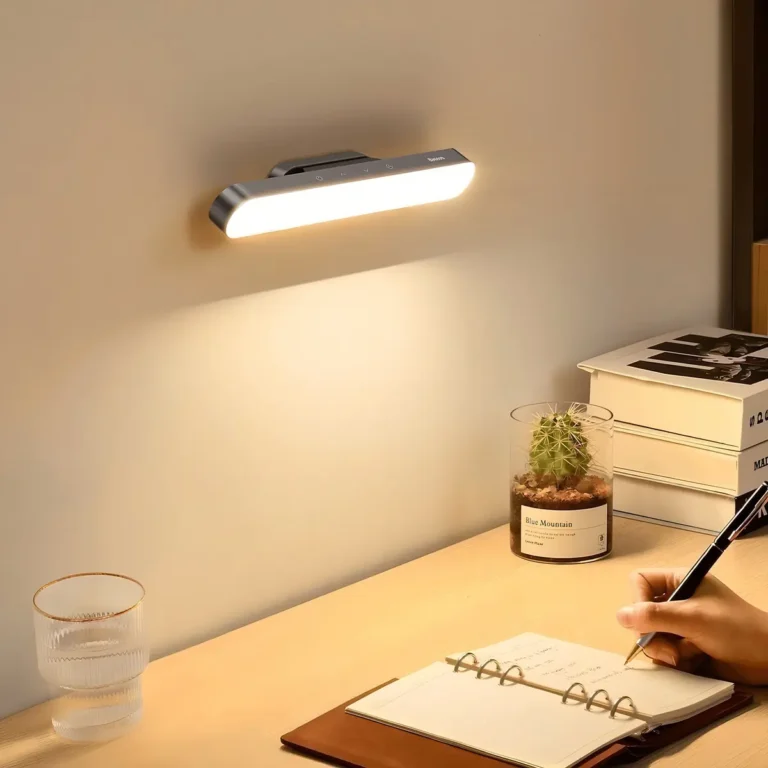 Luminária magnética LED recarregável Baseus instalada em ambiente moderno, ideal para leitura, home office e iluminação decorativa.