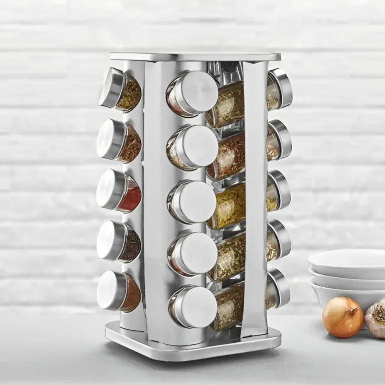 Porta-temperos giratório 360° com potes de vidro e suporte em inox sobre bancada de cozinha moderna.